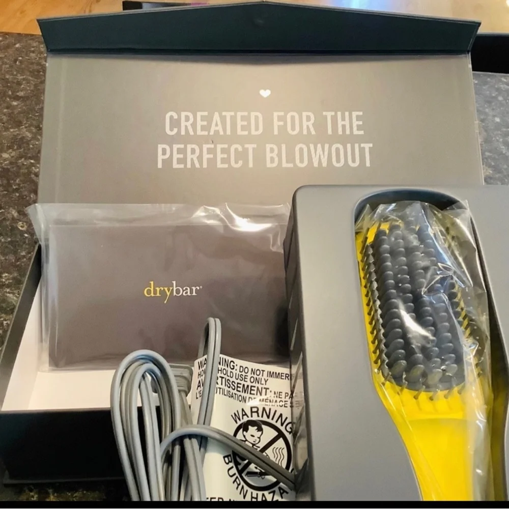 Drybar bundle - Picture 6 of 8